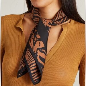Max Mara Weekend Label-cut Printed Silk Twin Scarf Sz:67*67cm Spring/Summer